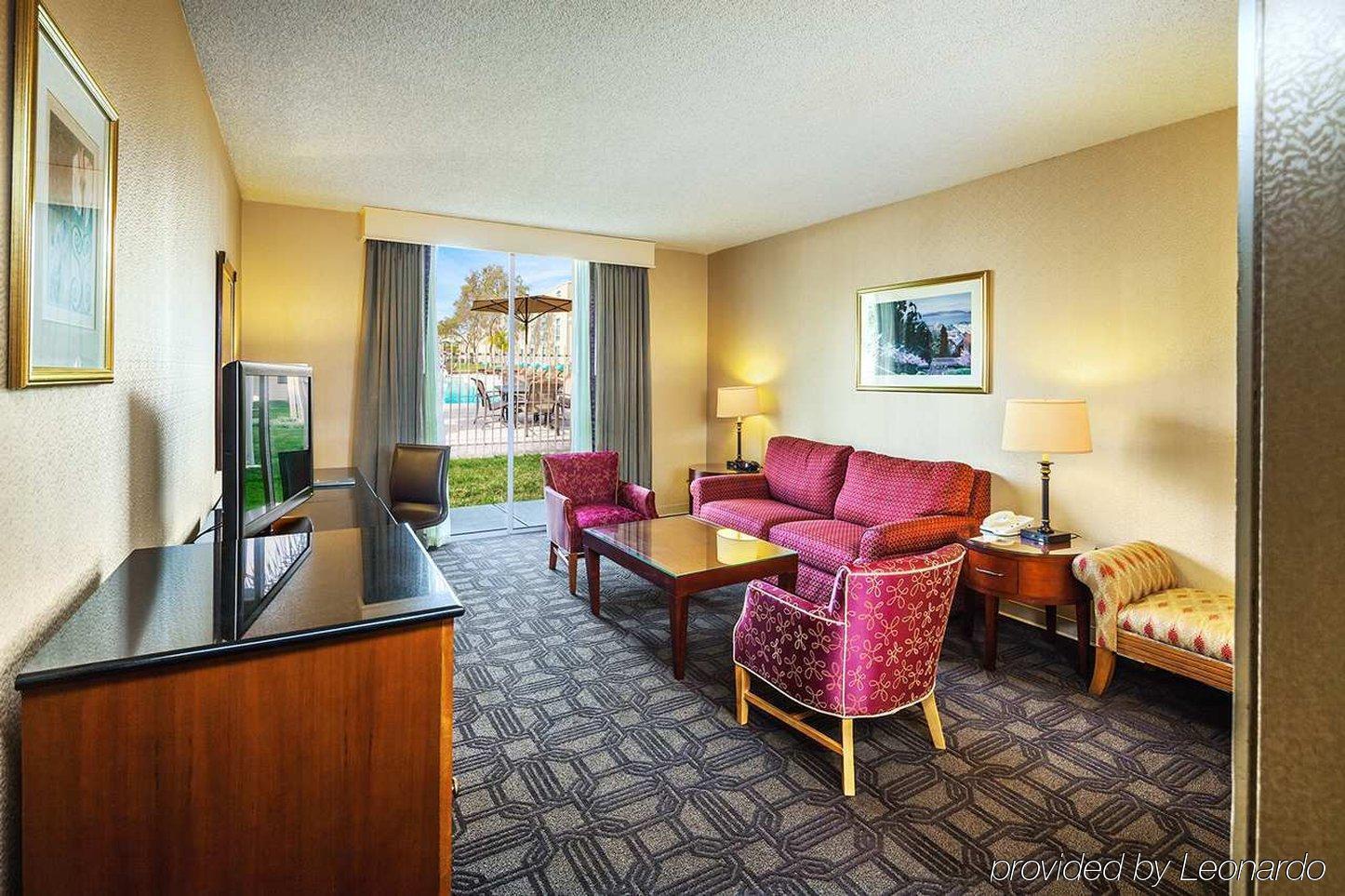 Готель Hilton Oakland Airport Екстер'єр фото