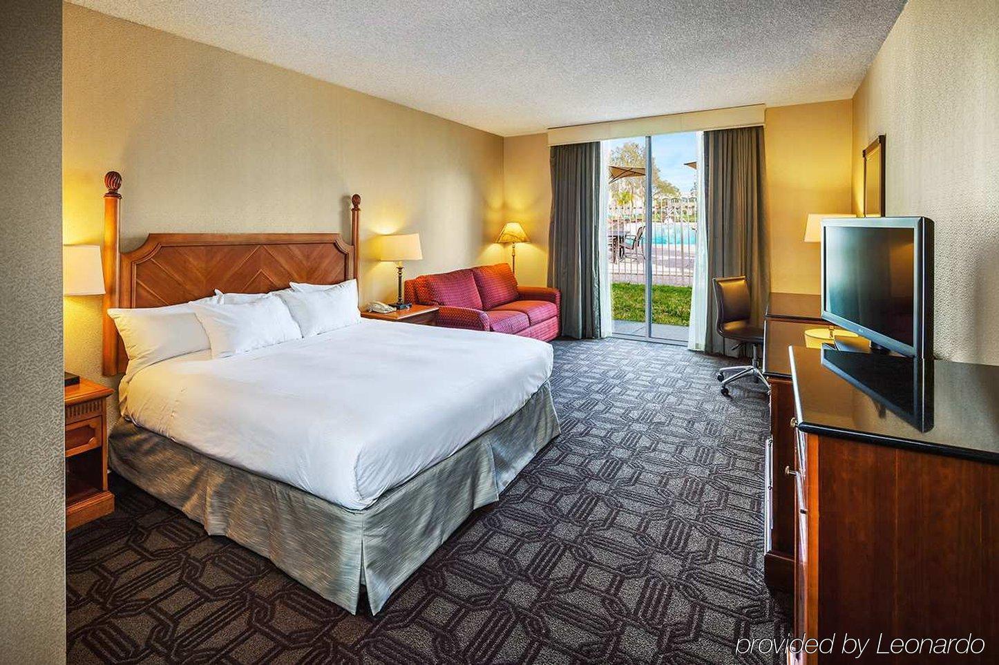 Готель Hilton Oakland Airport Екстер'єр фото